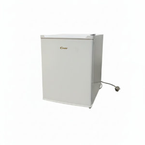 Location de Mini congélateur 33 L de la marque Candy, format compact idéal pour petits espaces. Disponible chez Loc'Ambiances Dijon